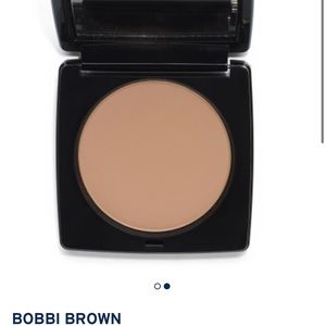 Bobbi Brown pressed powder. Basic Brown